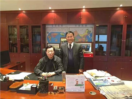 The first professional book titled "Underground Aerial Passenger Devices in Coal Mines" in the coal mining machinery industry has been officially published