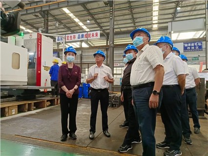 Li Weiwei, Chairman of the Provincial Political Consultative Conference, visited our company for ins