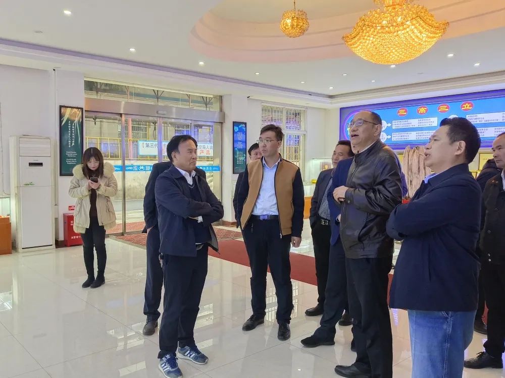 Leaders from the Gansu Bureau of the National Mining Safety Supervision Administration visited our c